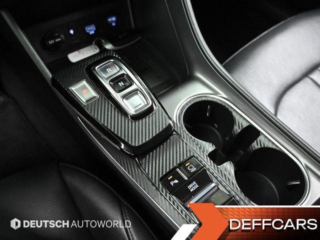Hyundai SONATA 2.0 Inspiration купить на сайте DeffCars