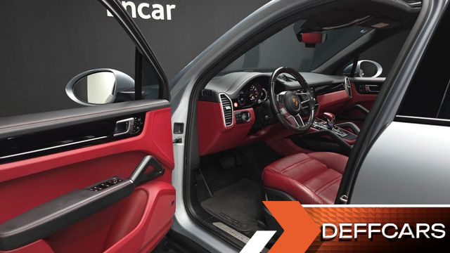 Porsche CAYENNE 3.0 E-Hybrid купить на сайте DeffCars