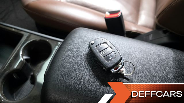 Hyundai STAREX Urban 9-Seater Exclusive купить на сайте DeffCars
