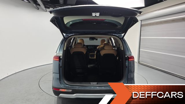 Kia CARNIVAL 9-Seater Noblesse купить на сайте DeffCars