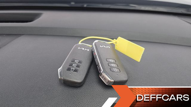 Kia SORENTO HEV 1.6 2WD Signature купить на сайте DeffCars
