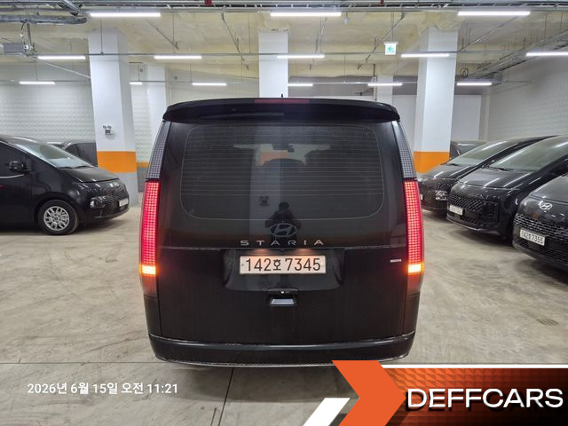 Hyundai STARIA 4WD Lounge 9-Seater Prestige купить на сайте DeffCars