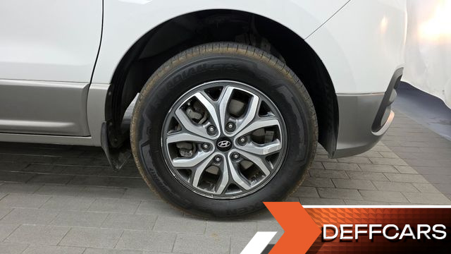 Hyundai STAREX 4WD Urban 9-Seater Premium Special купить на сайте DeffCars