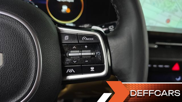 Kia CARNIVAL 7-Seater Signature купить на сайте DeffCars