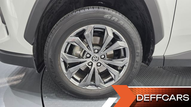 Toyota RAV4 2,5 4WD Hybrid LTD купить на сайте DeffCars