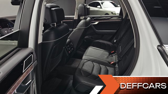 Volkswagen TOUAREG 3.0 TDI Prestige купить на сайте DeffCars