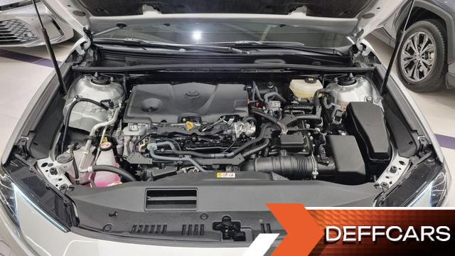 Toyota CAMRY 2.5 XLE Hybrid купить на сайте DeffCars