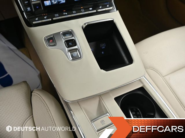 Hyundai GRANDEUR 3.3 Calligraphy купить на сайте DeffCars