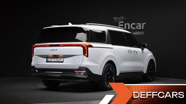 Kia CARNIVAL 7-Seater Outdoor Noblesse купить на сайте DeffCars