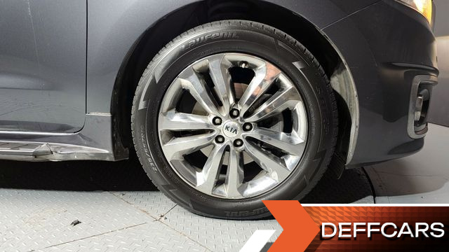 Kia CARNIVAL 9-Seater Noblesse Special купить на сайте DeffCars