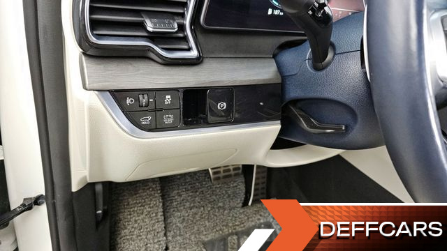 Kia SPORTAGE Signature 2WD купить на сайте DeffCars