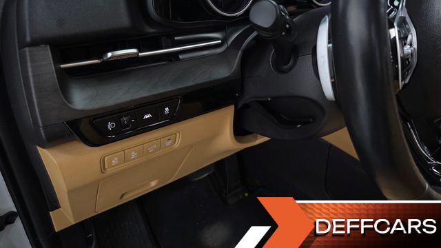 Kia CARNIVAL 9-Seater Noblesse купить на сайте DeffCars