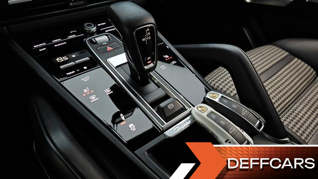 Porsche CAYENNE 4.0 Turbo Coupe купить на сайте DeffCars