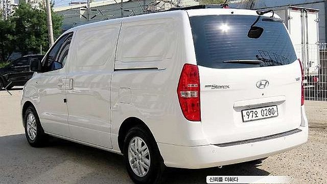 Hyundai STAREX 3-Seater VAN Smart купить на сайте DeffCars