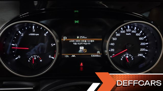 Kia CARNIVAL 9-Seater Noblesse купить на сайте DeffCars