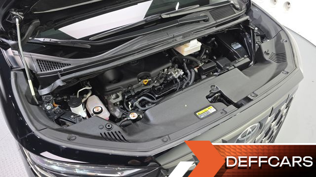 Toyota ALPHARD 2.5 HEV Executive AWD купить на сайте DeffCars