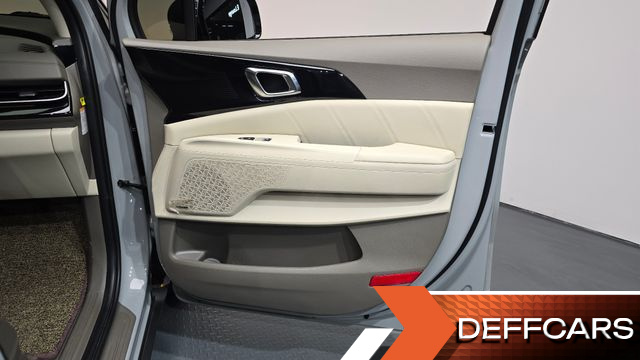 Kia CARNIVAL HEV 9seater Gravity купить на сайте DeffCars