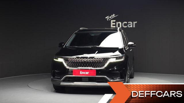 Kia CARNIVAL 9-Seater Signature купить на сайте DeffCars