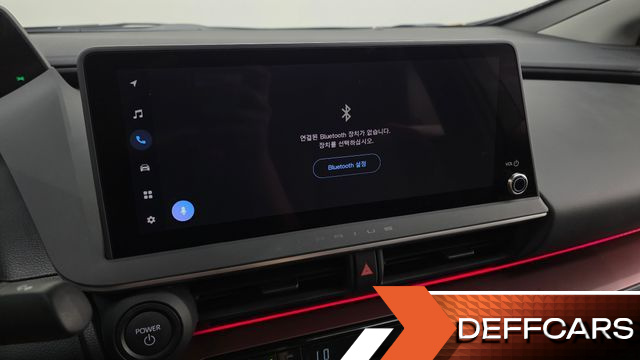 Toyota PRIUS 2.0 PHEV XSE купить на сайте DeffCars