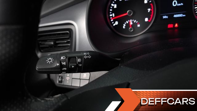 Kia STONIC 1.4 Trendy купить на сайте DeffCars