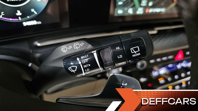 Kia CARNIVAL Gasoline 7-Seater Hi-Limousine Signature купить на сайте DeffCars