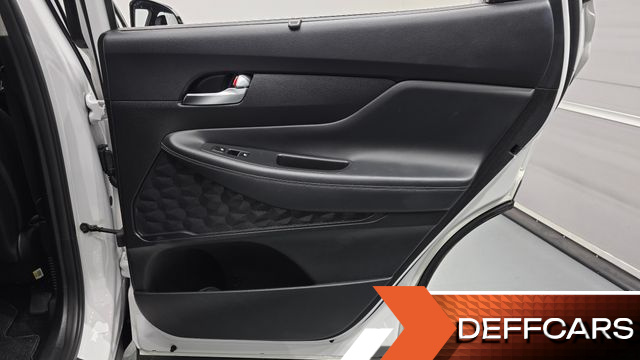 Hyundai SANTAFE Gasoline 2.0T 2WD Inspiration купить на сайте DeffCars