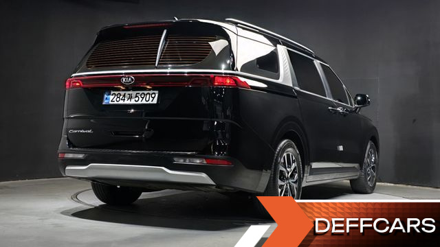 Kia CARNIVAL 9-Seater Prestige купить на сайте DeffCars