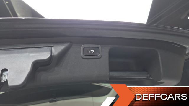 Land Rover DISCOVERY SPORT 2.0 TD4 SE (150PS) купить на сайте DeffCars