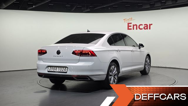 Volkswagen PASSAT 2.0 TDI Premium купить на сайте DeffCars