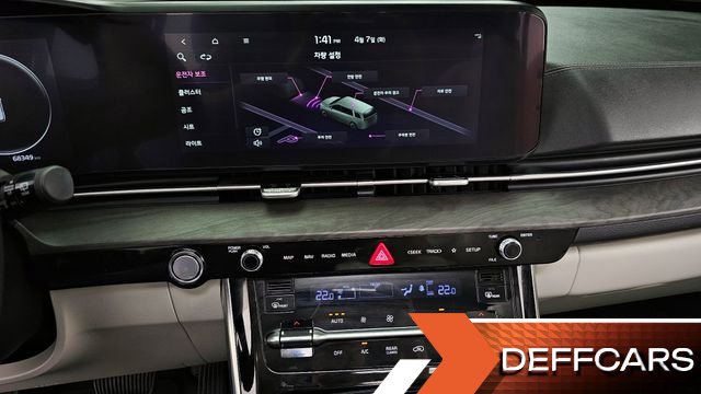 Kia CARNIVAL 9-Seater Noblesse купить на сайте DeffCars