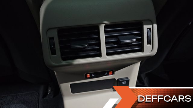 Land Rover RANGE ROVER VELAR 3.0 D300 R-Dynamic SE купить на сайте DeffCars