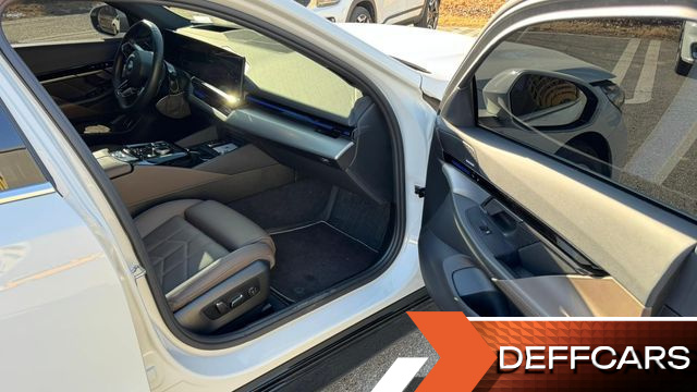 BMW 5-SERIES 523d xDrive M Sport купить на сайте DeffCars