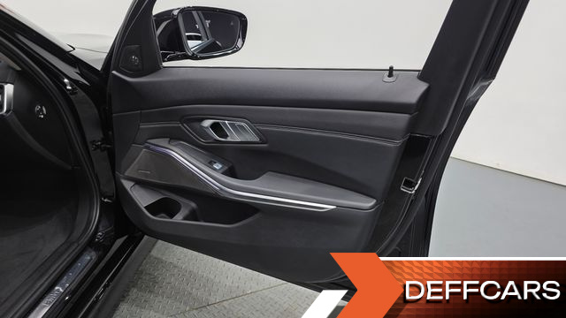 BMW 3-SERIES 320i Luxury купить на сайте DeffCars