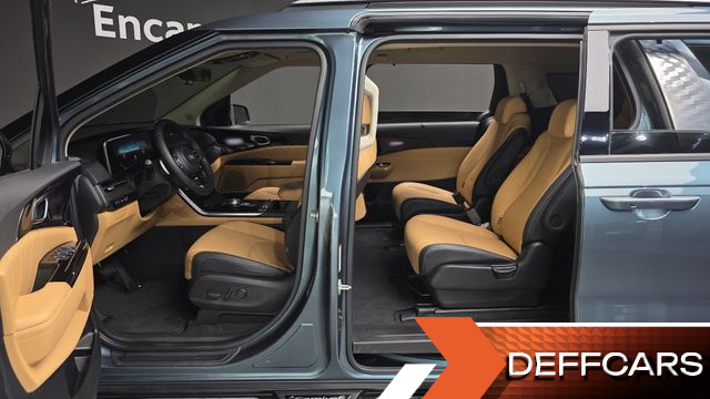 Kia CARNIVAL 9-Seater Signature купить на сайте DeffCars