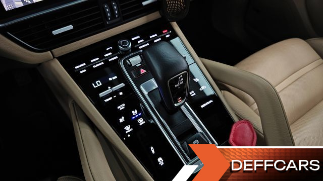 Porsche CAYENNE 3.0 E-Hybrid Coupe купить на сайте DeffCars