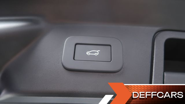 Land Rover RANGE ROVER VELAR 3.0 P400 Dynamic HSE купить на сайте DeffCars