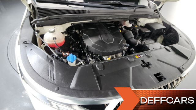Kia CARNIVAL 9-Seater Signature купить на сайте DeffCars