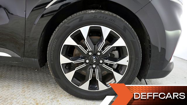 Kia CARNIVAL Gasoline 7-Seater Signature купить на сайте DeffCars