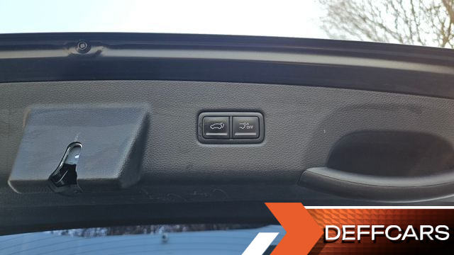 Kia CARNIVAL 9-Seater Noblesse купить на сайте DeffCars