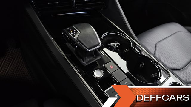 Volkswagen TOUAREG 3.0 TDI Premium купить на сайте DeffCars