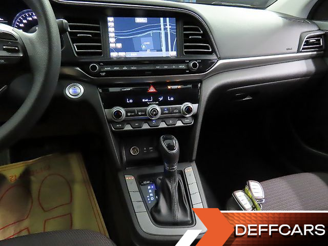 Hyundai AVANTE 1.6 Smart Choice купить на сайте DeffCars