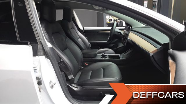 Tesla MODEL 3 Long Range AWD купить на сайте DeffCars