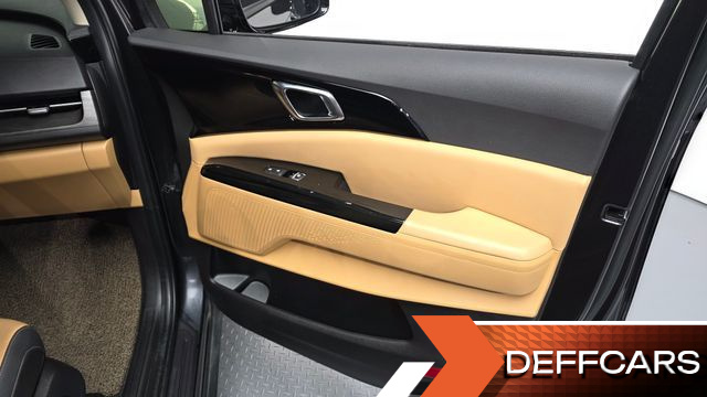 Kia CARNIVAL Gasoline 7-Seater Noblesse купить на сайте DeffCars