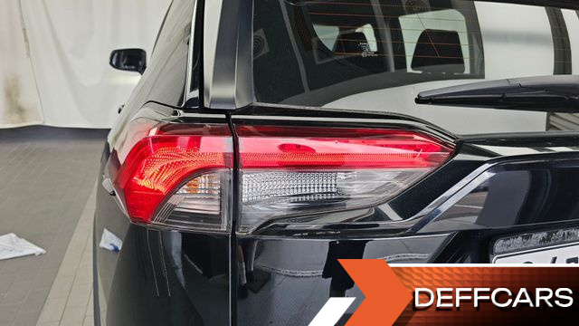 Toyota RAV4 2.5 2WD купить на сайте DeffCars