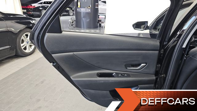 Hyundai AVANTE 1.6 Inspiration купить на сайте DeffCars