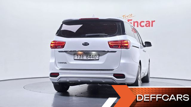 Kia CARNIVAL 9-Seater Prstige купить на сайте DeffCars