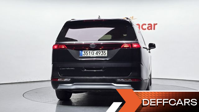 Kia CARNIVAL 9-Seater Noblesse купить на сайте DeffCars
