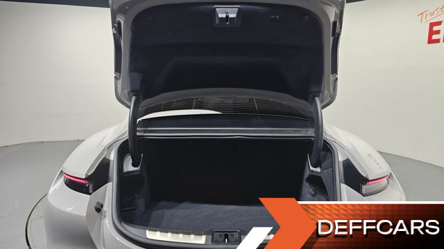 Porsche TAYCAN Turbo S купить на сайте DeffCars