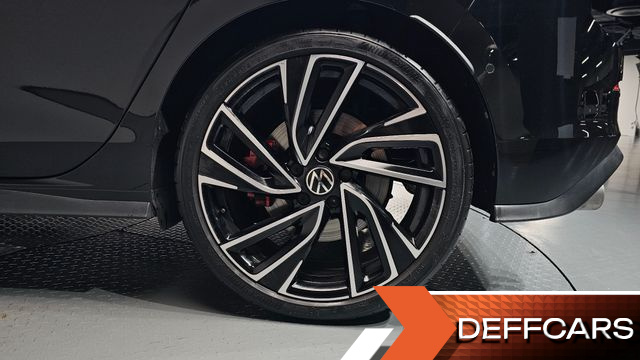 Volkswagen GOLF 2.0 GTI купить на сайте DeffCars