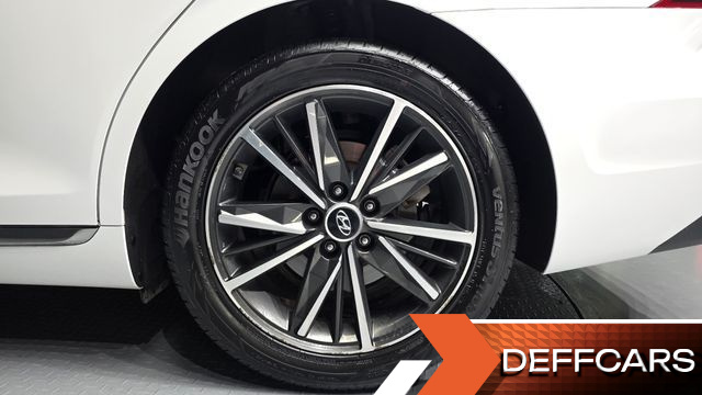 Hyundai GRANDEUR 2.5 Le Blanc купить на сайте DeffCars
